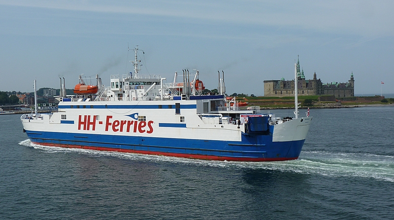 P1150957hhferry.jpg