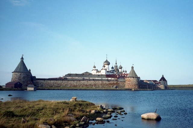 КРЕМЛЬ. ВИД СО СВЯТОГО ОЗЕРА.jpg
